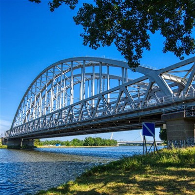 Fabrikasi jambatan keluli kekuda keluli